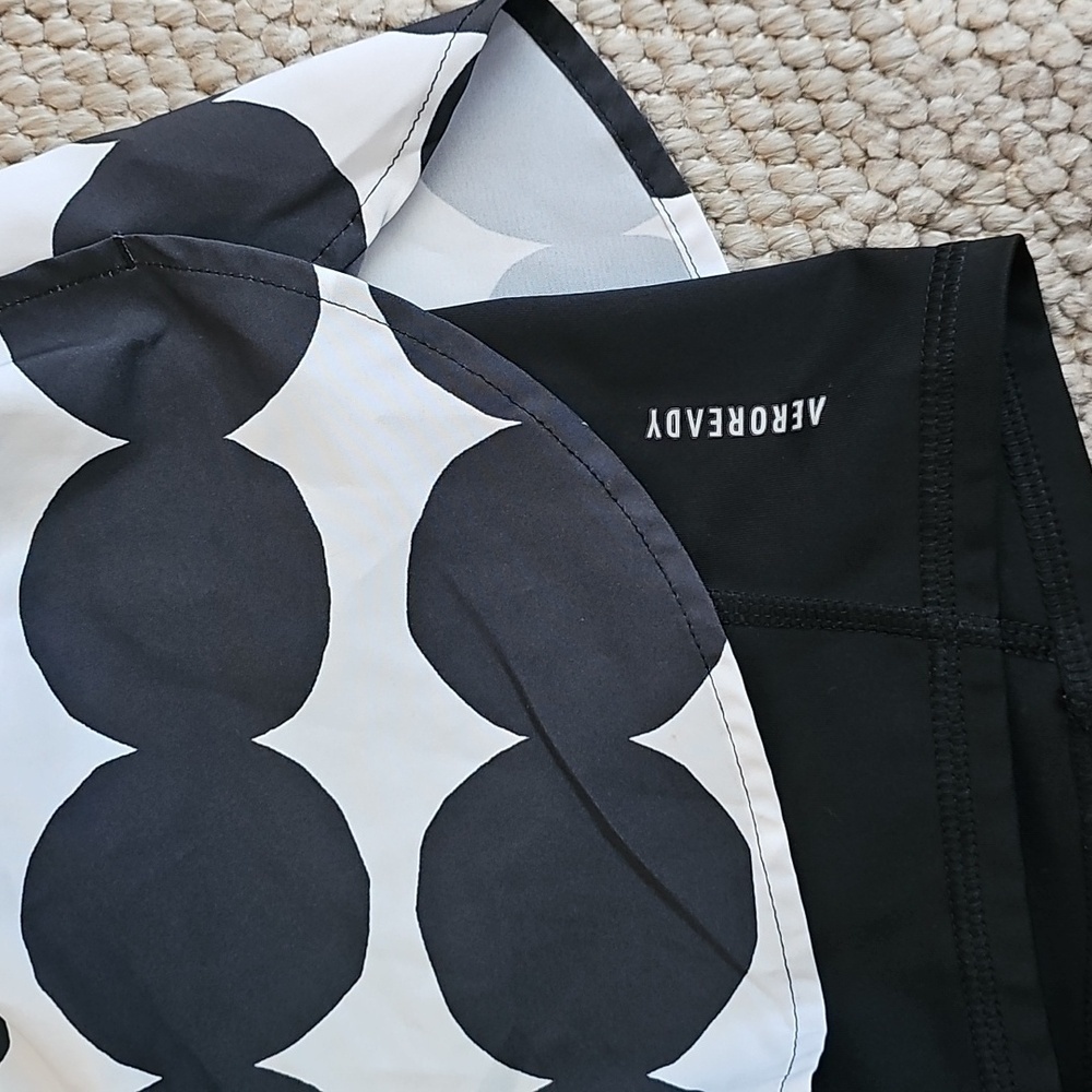 ADIDAS x MARIMEKKO Marathon 2in1 Shorts Size Small 3" - Picture 2 of 11